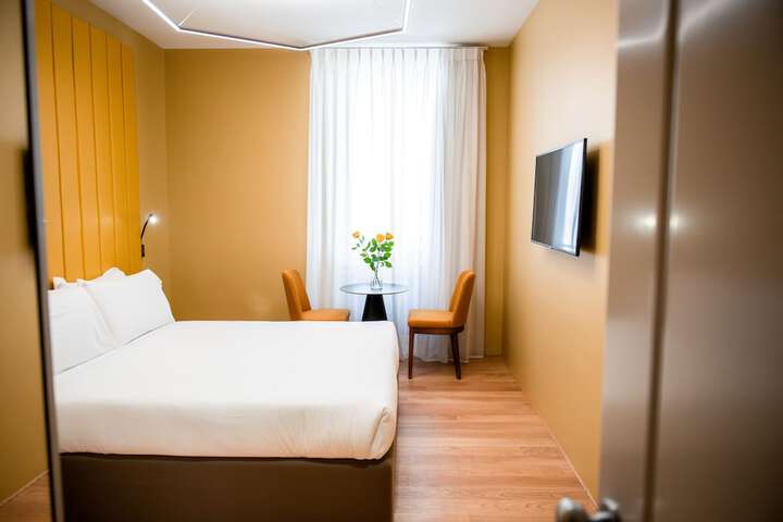 Room 65 of 188