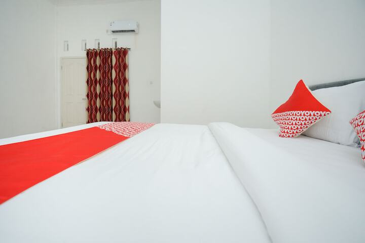 Room 11 of 29