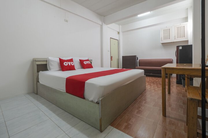 Room 14 of 28