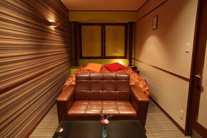 Room 22 of 36
