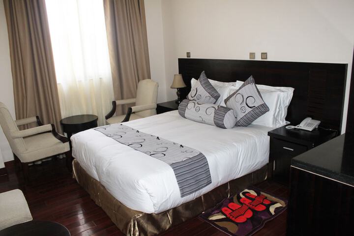 Room 10 of 39