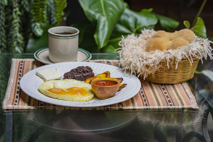 Breakfast/Coffee Service 27 of 37