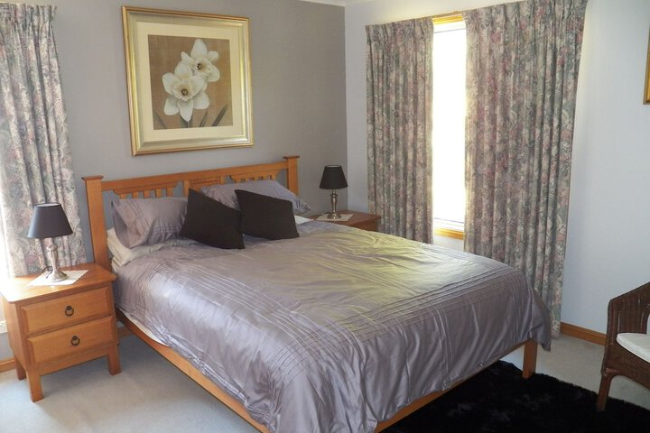 Room 26 of 168