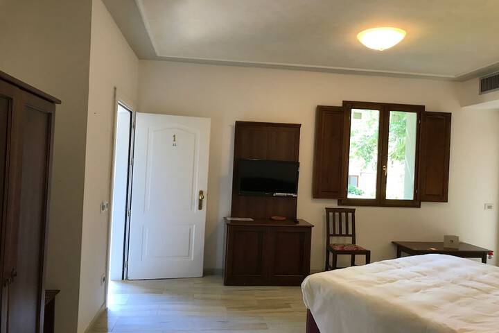 Room 19 of 54