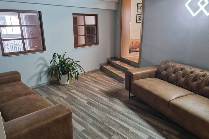Lounge 18 of 20