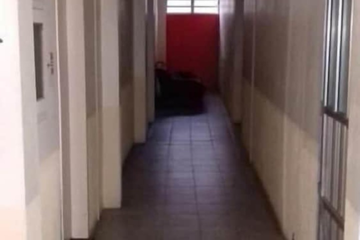 Room 5 of 6