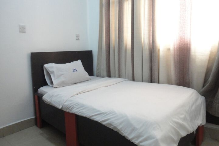 Room 14 of 35