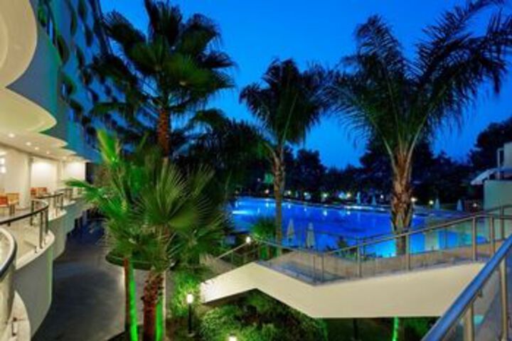 Pool 69 of 108