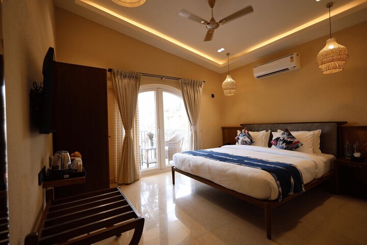 Room 2 of 7