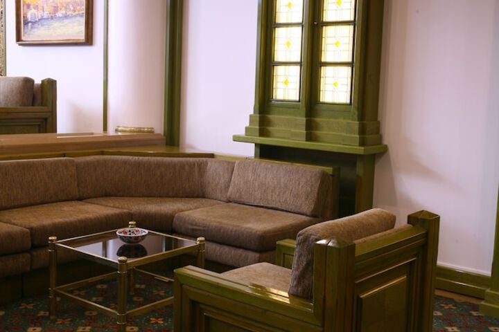 Guest Lobby