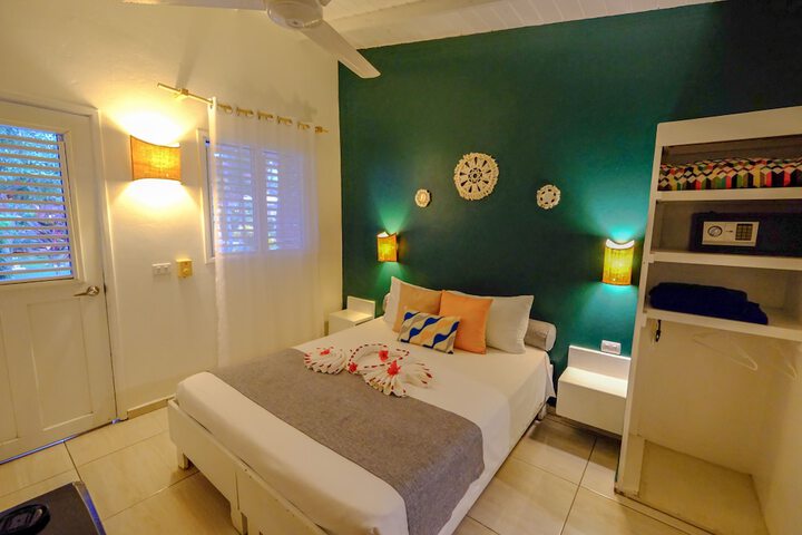 Room 12 of 70