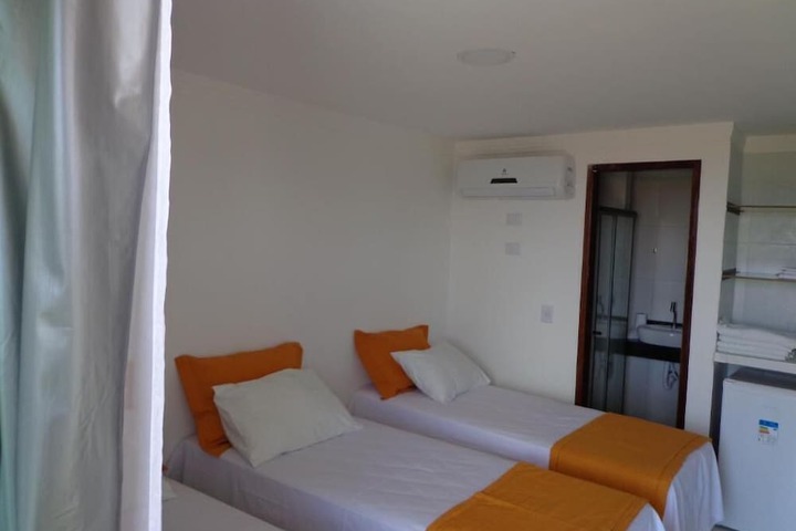 Room 8 of 20