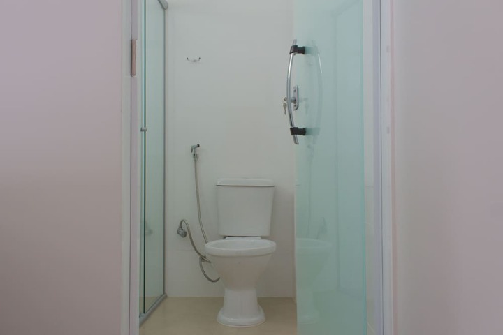 Room 14 of 16
