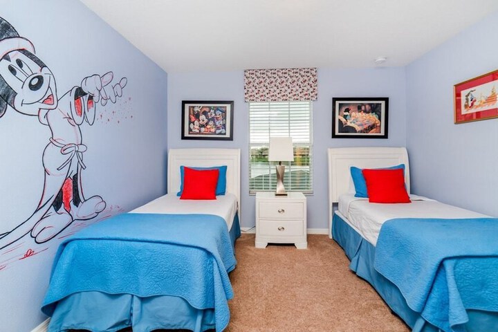 Room 5 of 27