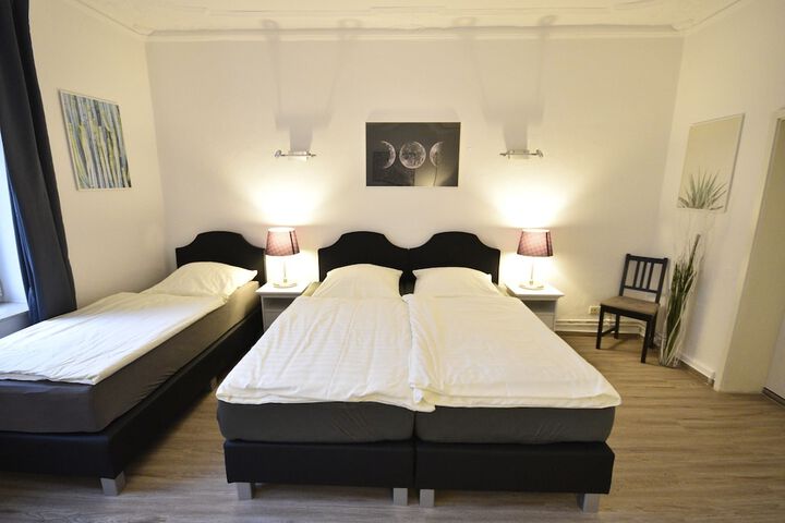 Room 16 of 149