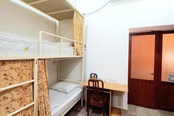 Room 19 of 41