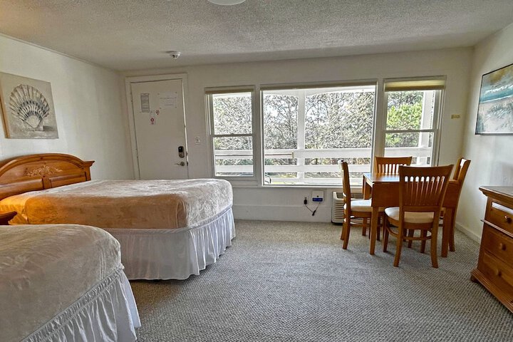 Room 59 of 212