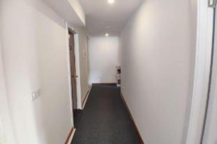 Golden Mango E-sports Hotel Lishui