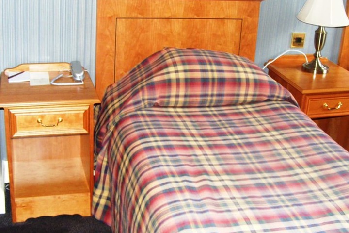 Room 7 of 118