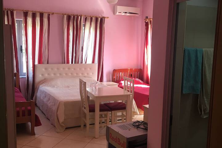 Room 18 of 34