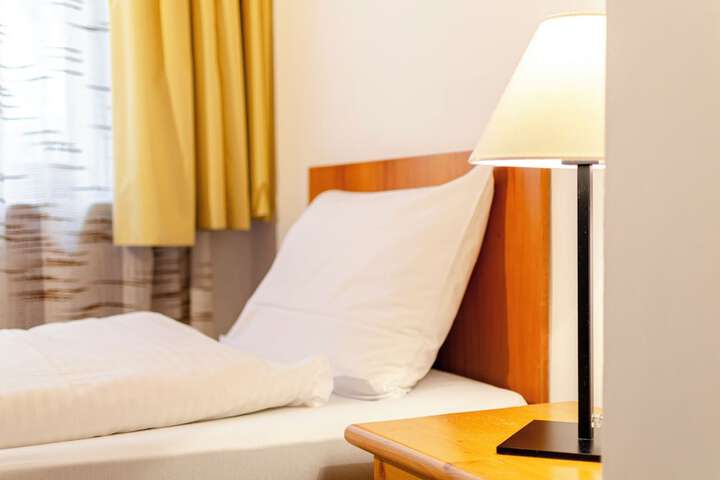 Room 14 of 25
