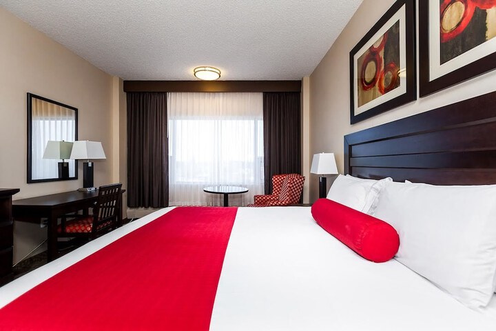 Room 6 of 34