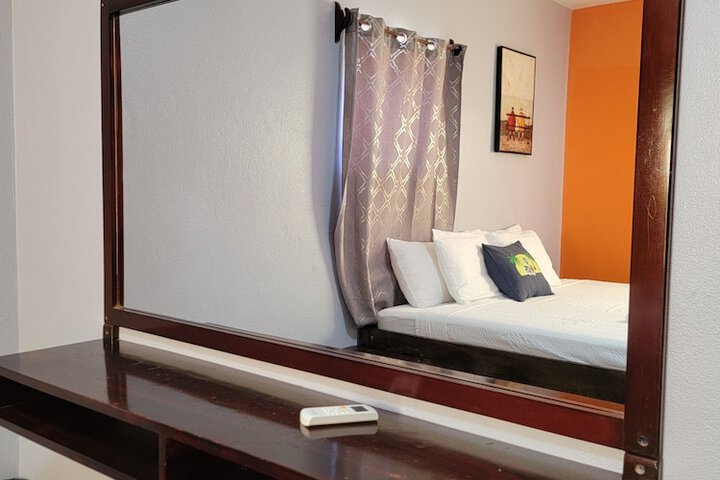 Room 44 of 124