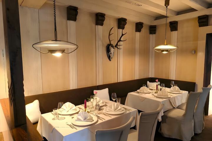 Dining 98 of 119