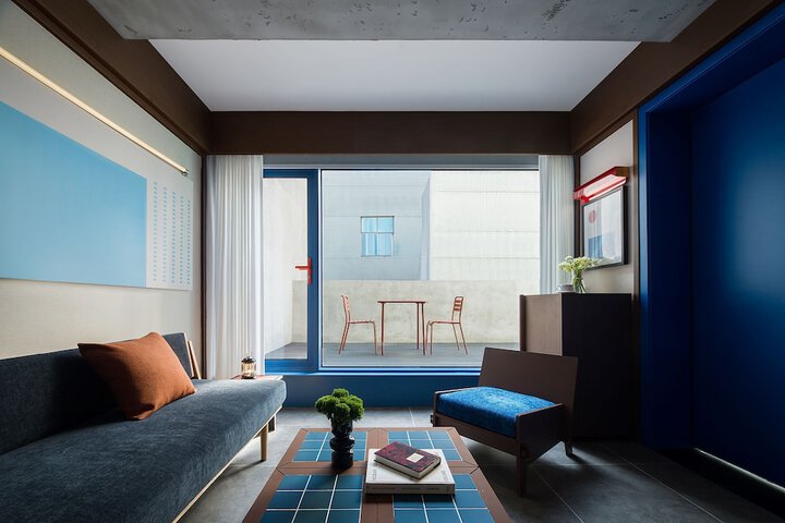 Room 15 of 25