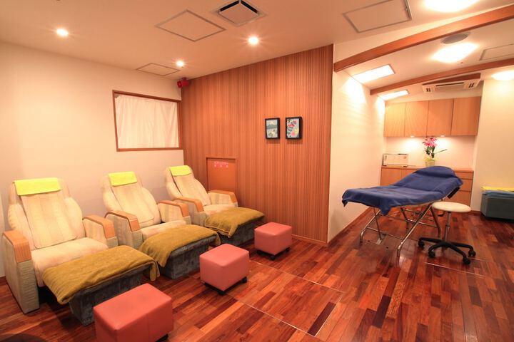 Room 30 of 38