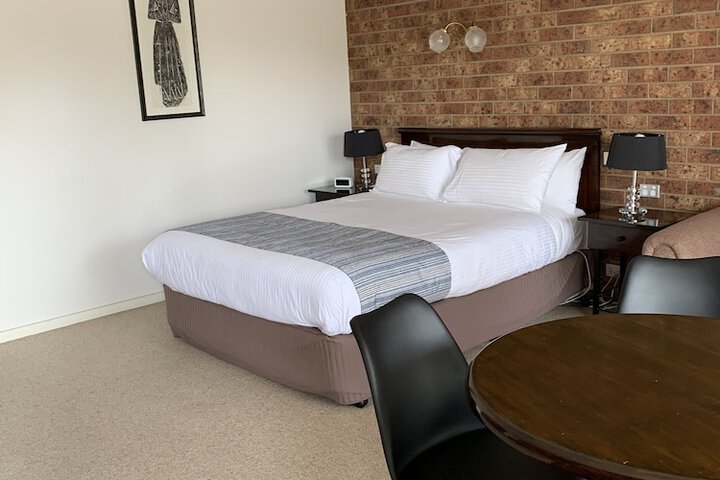 Room 10 of 61