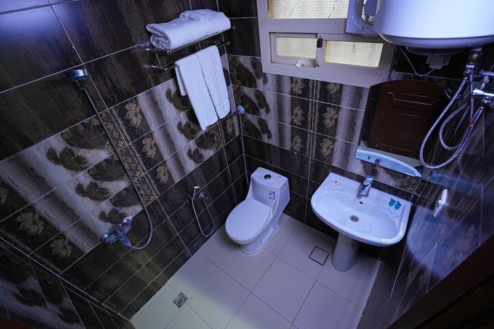 Room 35 of 40
