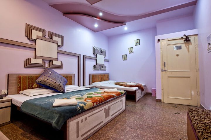 Room 40 of 113