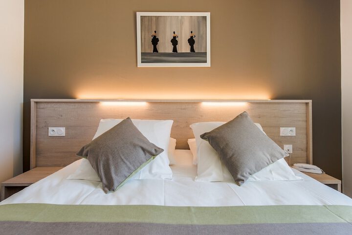 Room 12 of 21