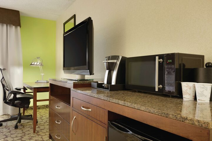 1 Queen Mobility Accessible with Bathtub (3 of 9)