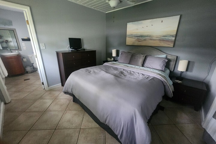 Room 12 of 80