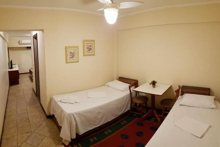 Room 8 of 31