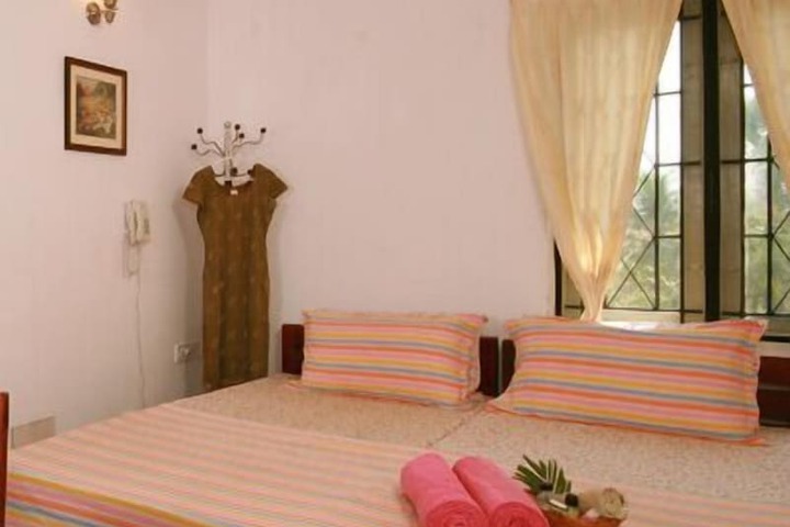 Room 7 of 34