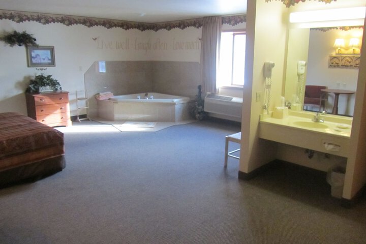 Classic Single King Bed (9 of 9)
