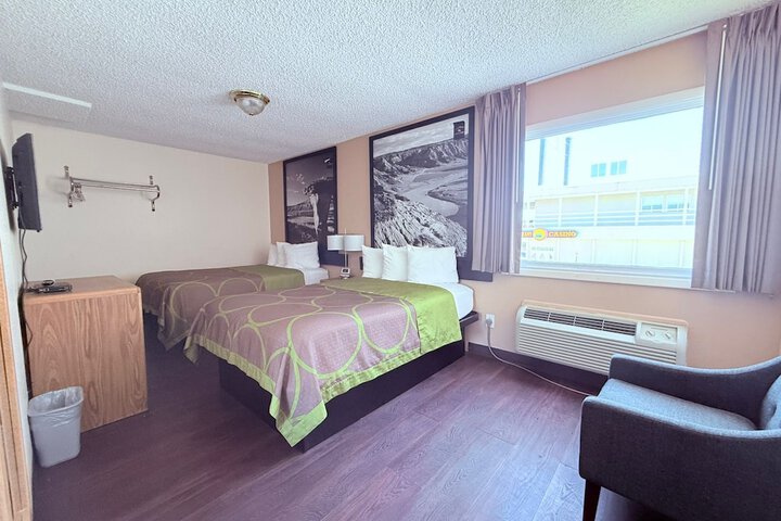 Room 37 of 90