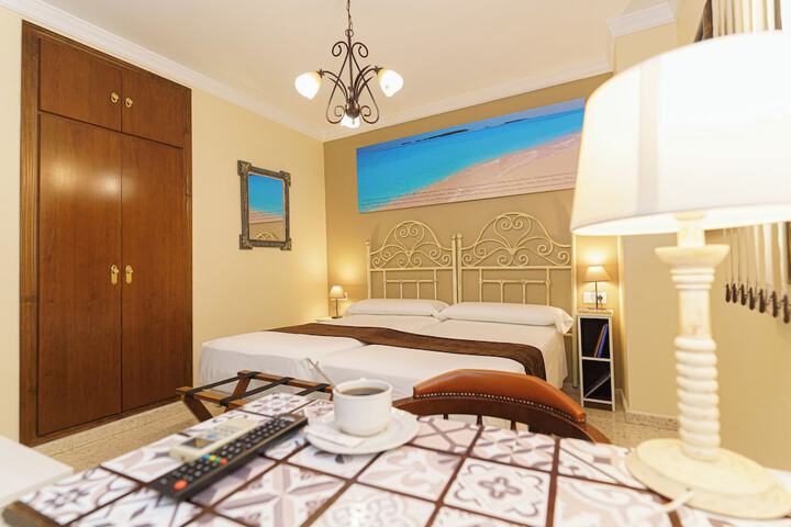 Room 50 of 76