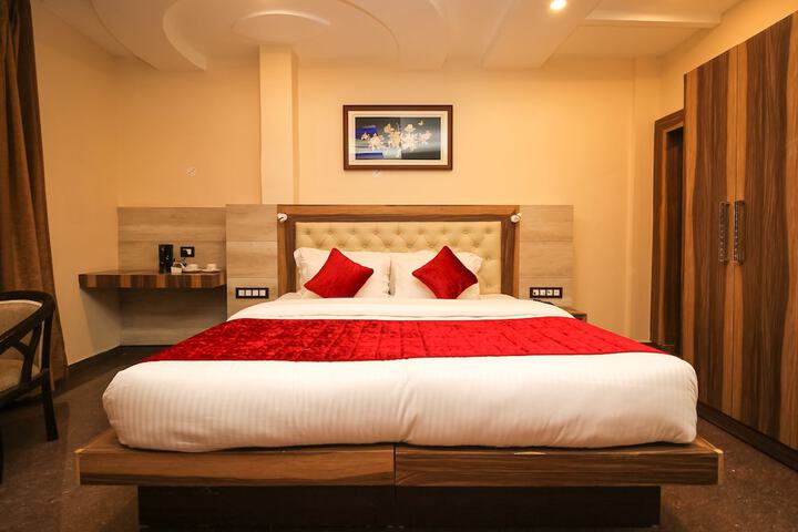 Room 30 of 73