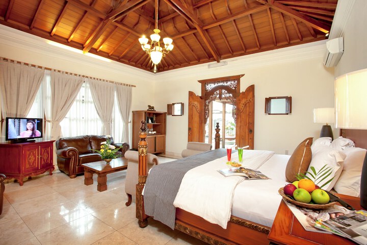 Room 4 of 27