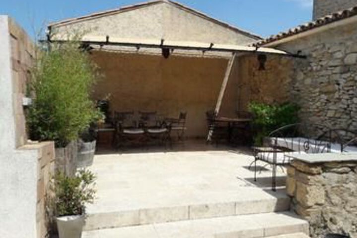 Terrace/Patio 12 of 14