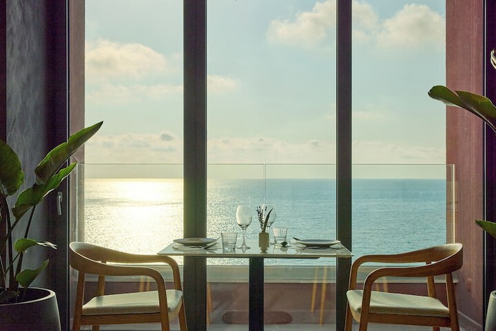 Dining 97 of 160
