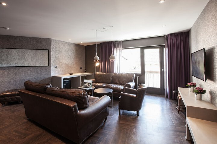 Room 54 of 191
