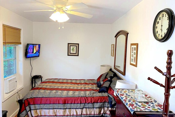 Room 13 of 61