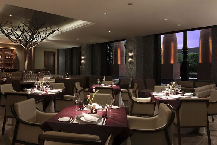 Dining Photos
