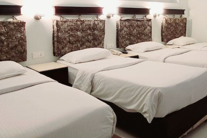 Room 8 of 39