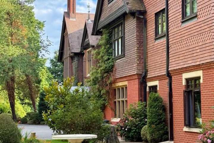 Hotel Exterior 133 of 141